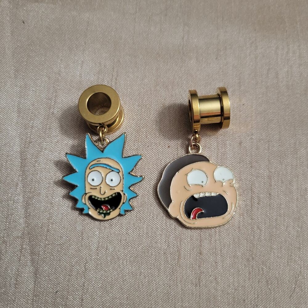 0 gauge (8mm) Rick & Morty mismatch gold stainless steel ear tunnels, screw back